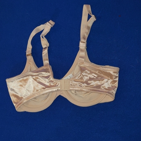 Sample NWOT style 3354 size 34 C - Picture 2 of 3